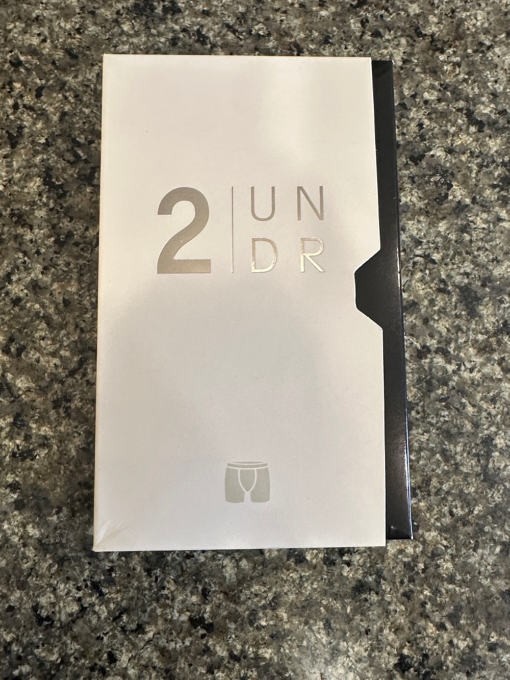 2 UNDR men’s underwear